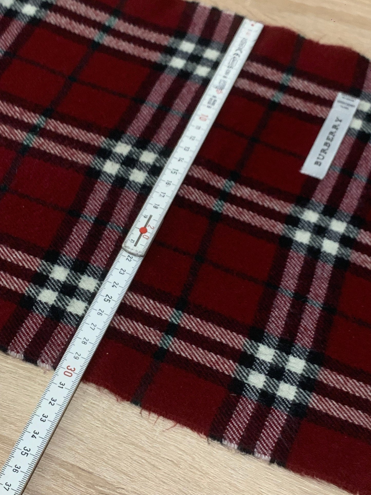 écharpe Burberry 100% laine