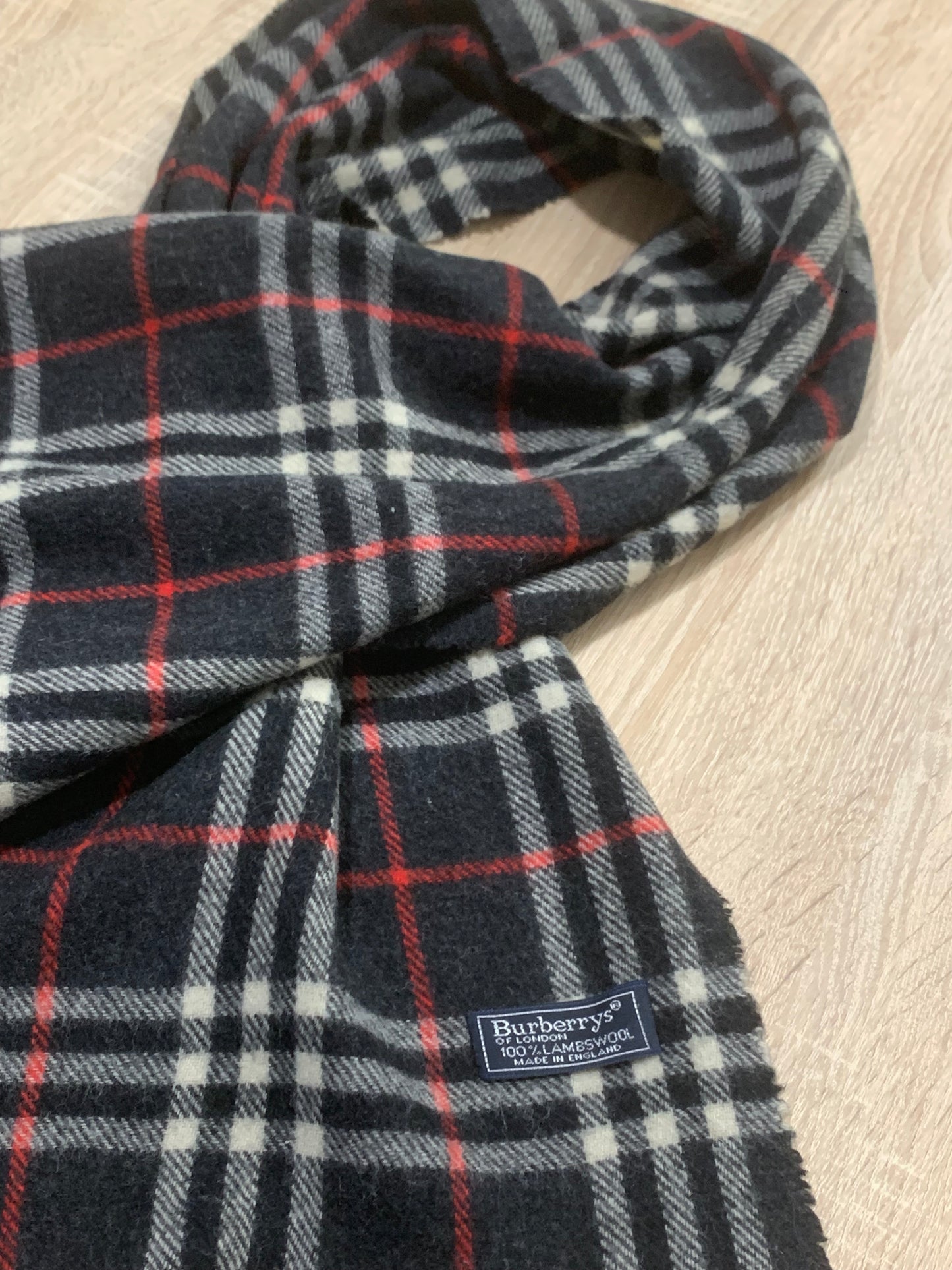 écharpe Burberry 100% laine vintage