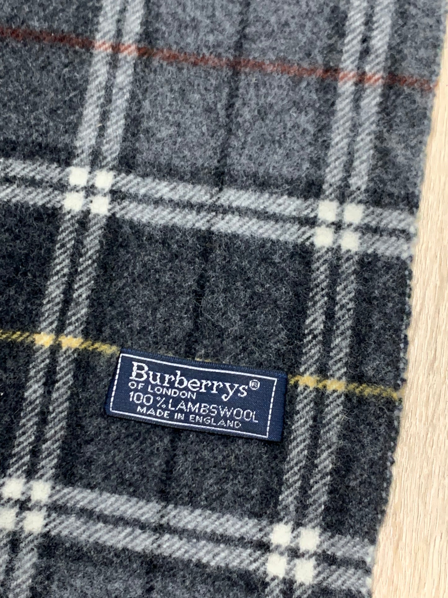 écharpe vintage Burberry 100%laine