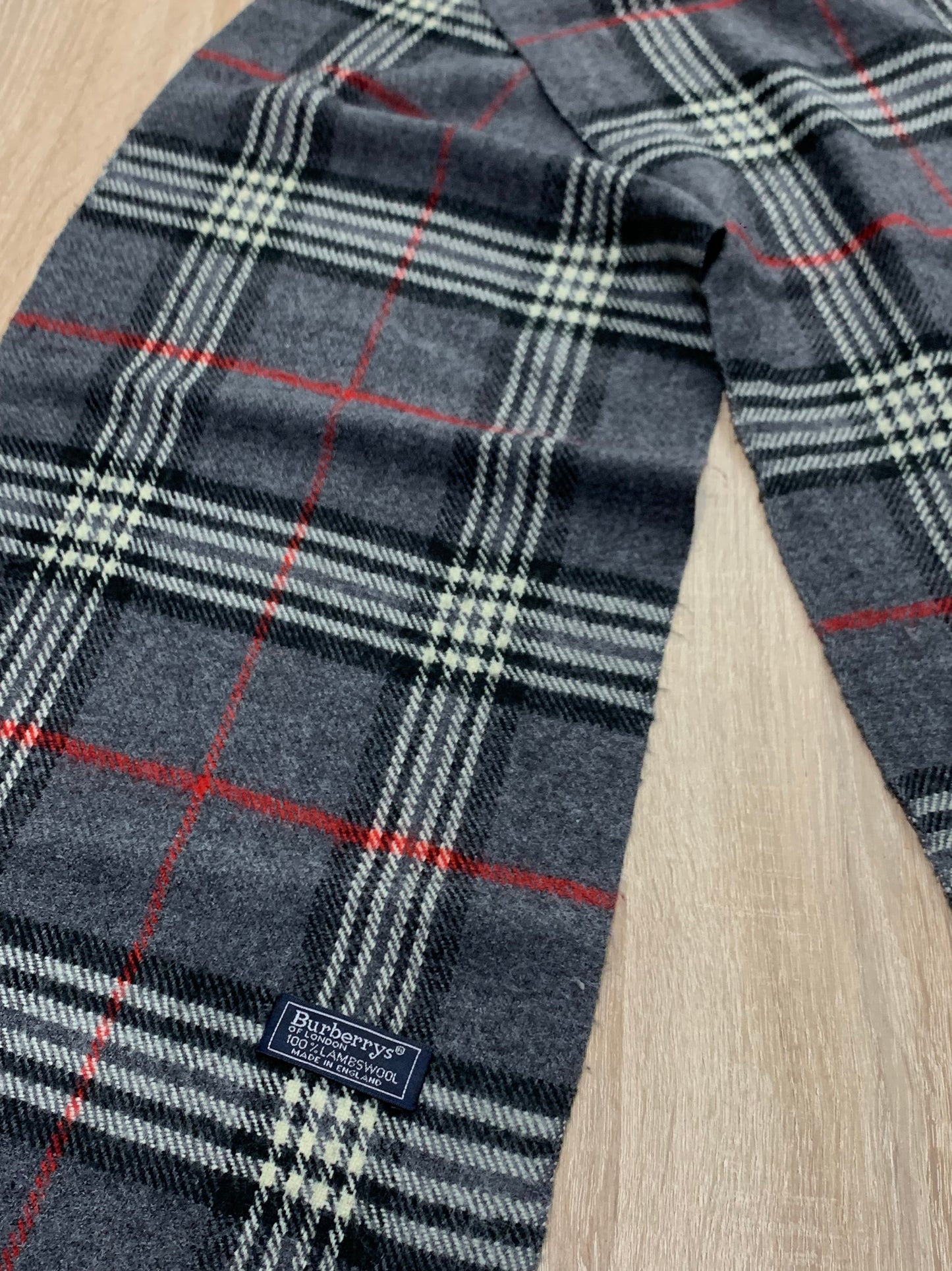 écharpe vintage Burberry 100%laine