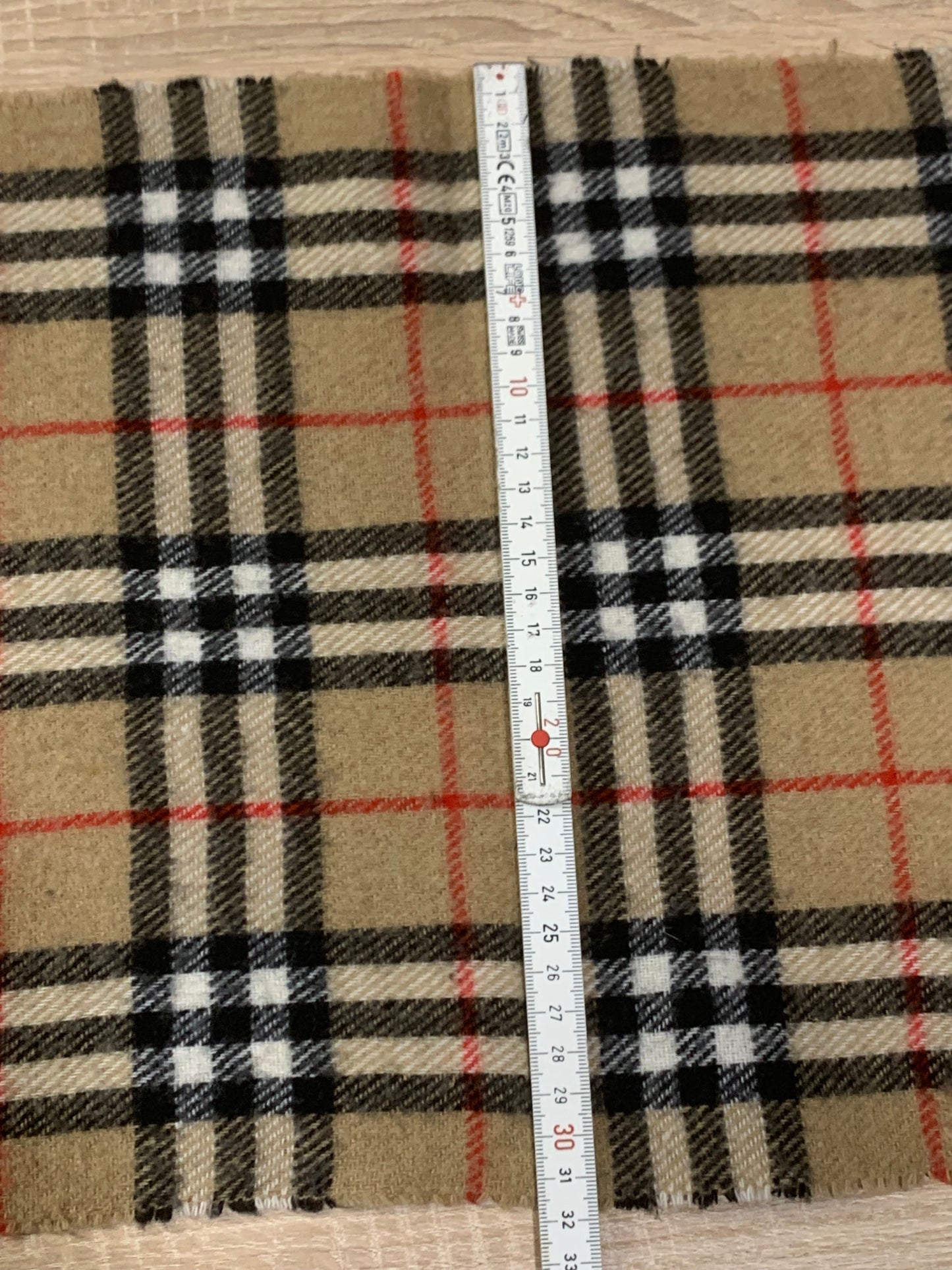 écharpe Burberry 100% laine