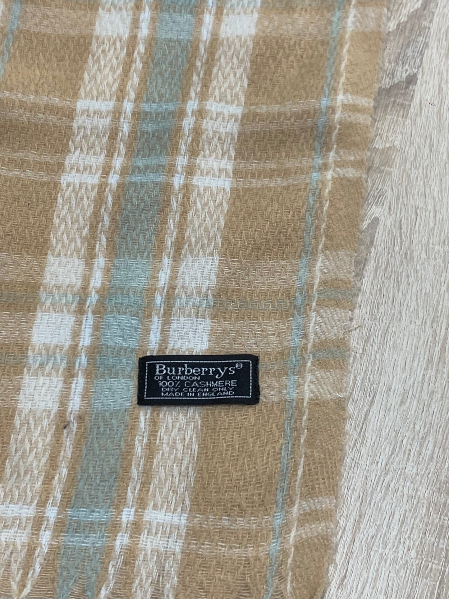 écharpe Burberry 100% cashmere