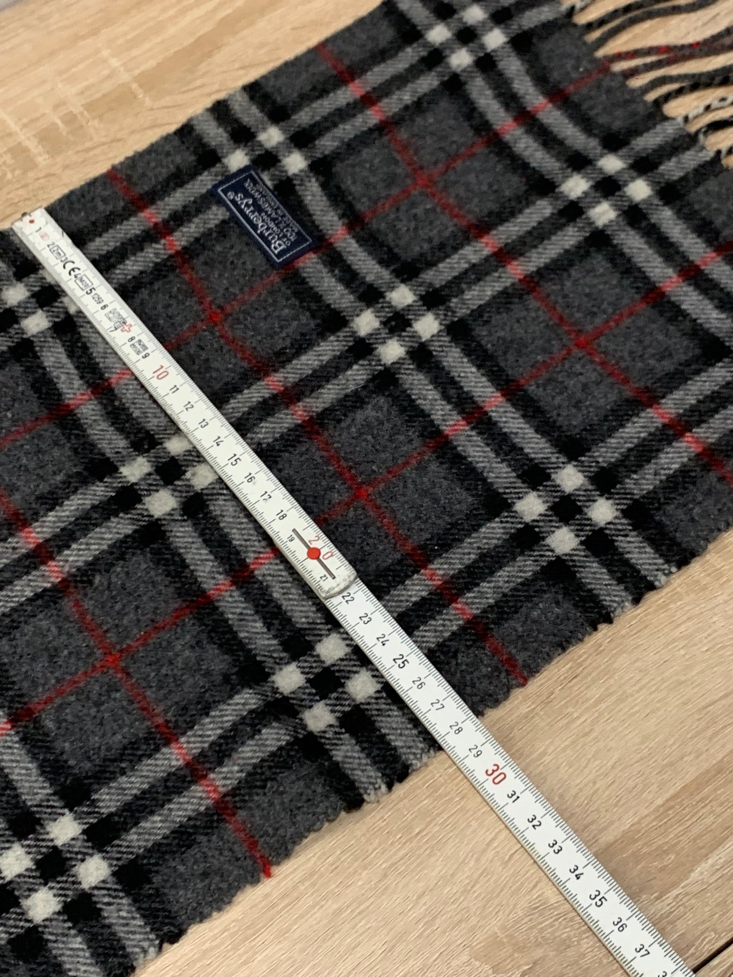 écharpe vintage Burberry 100%laine