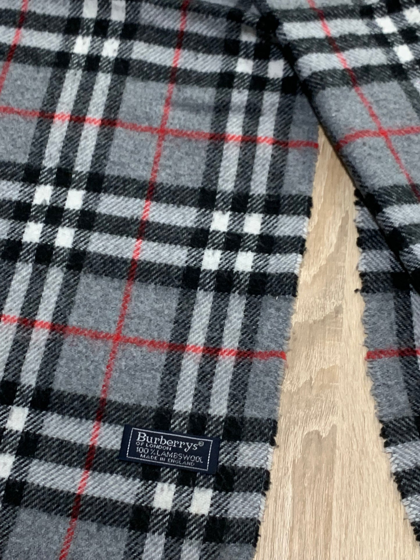 écharpe Burberry 100% laine