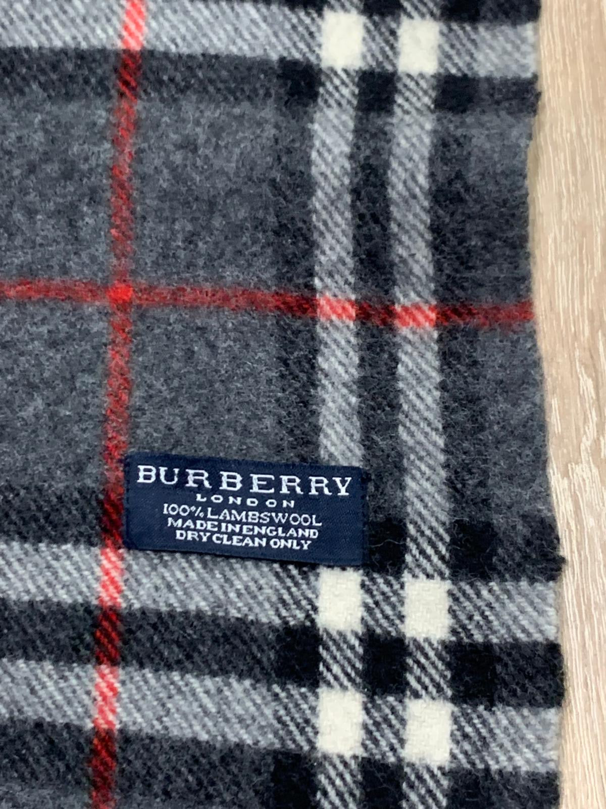 Écharpe Burberry 100% Laine