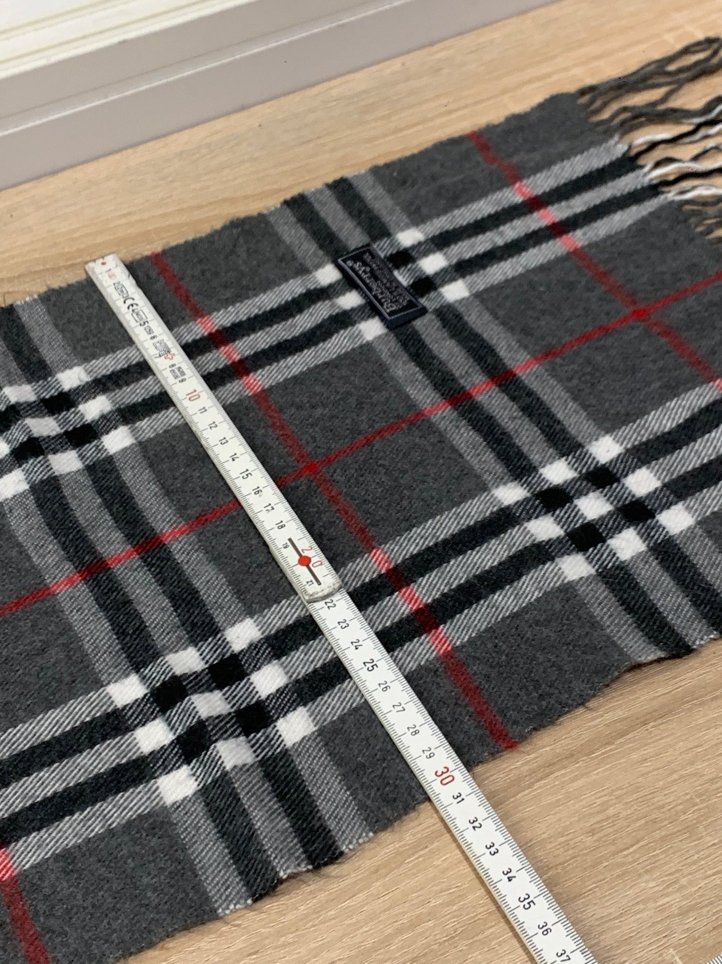 écharpe Burberry 100% laine