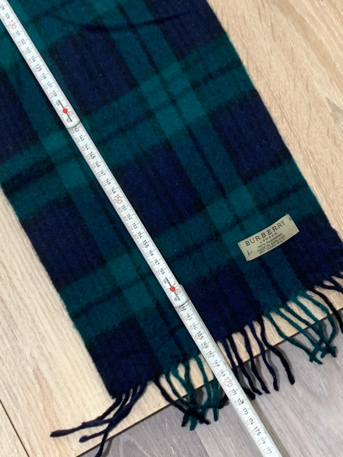 écharpe vintage Burberry 100% cashmere