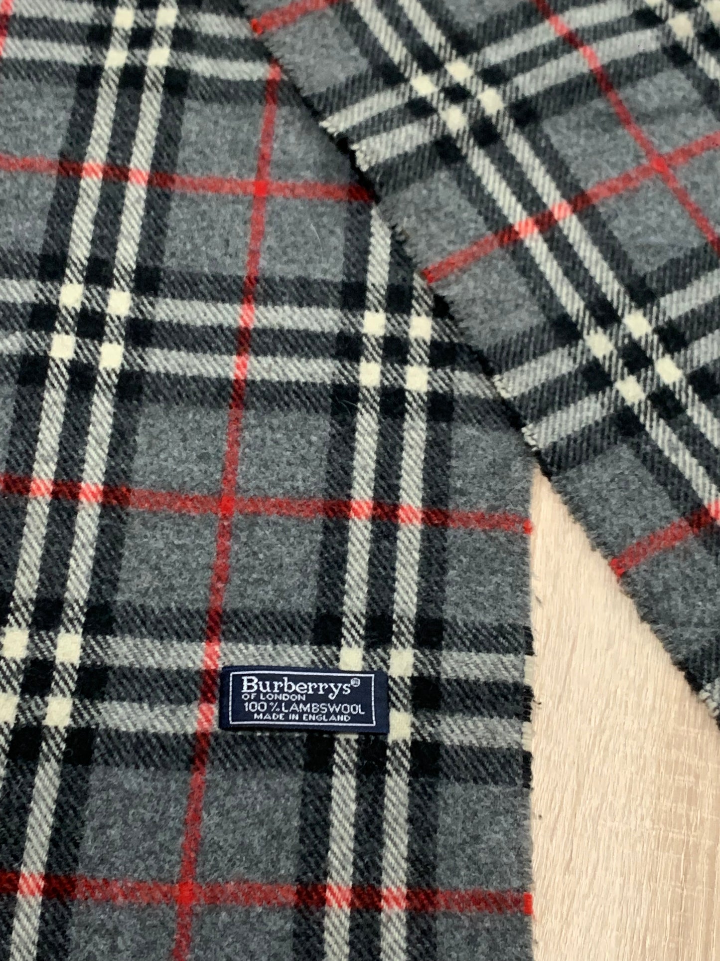 écharpe Burberry 100% laine