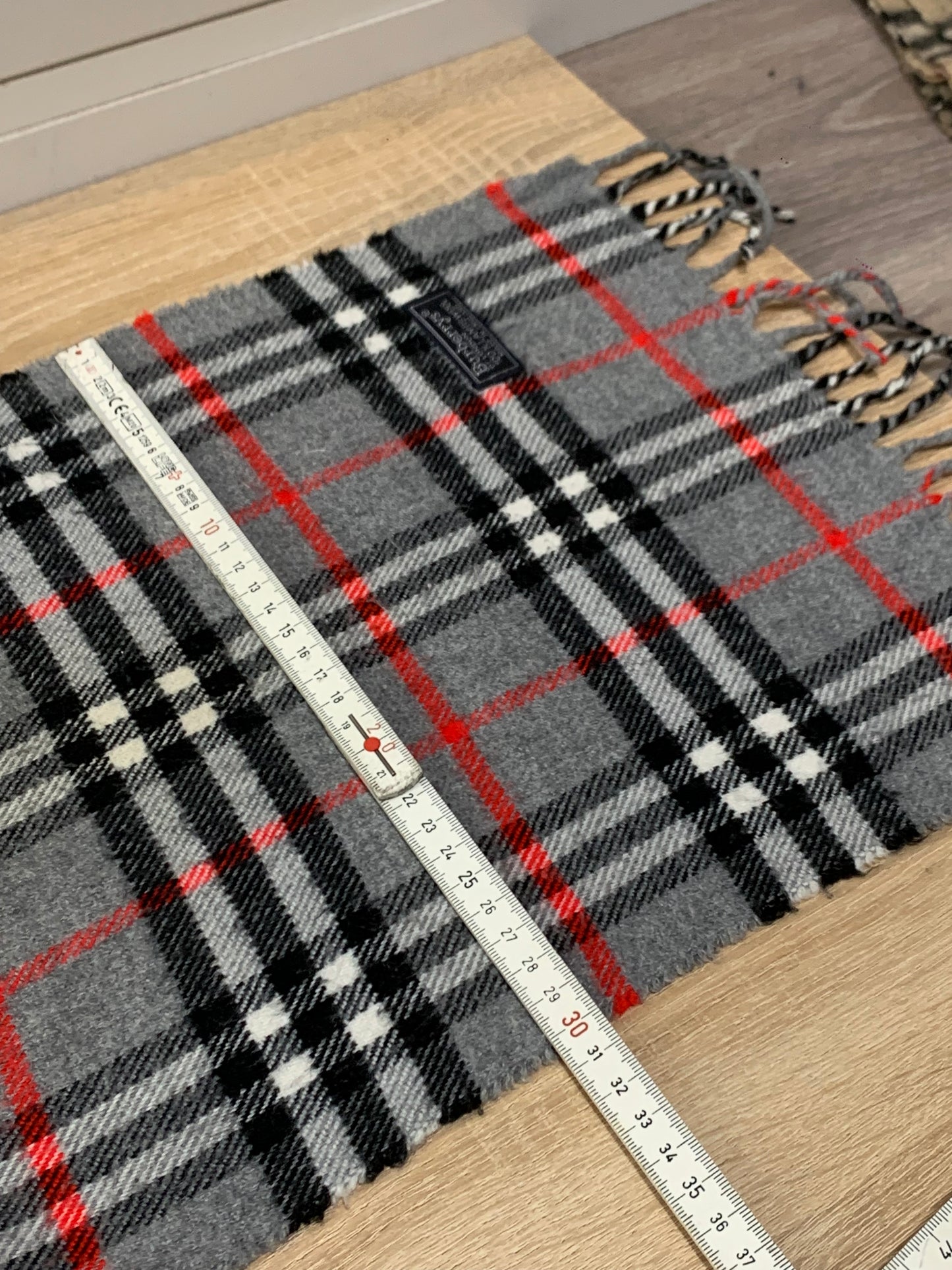 écharpe Burberry 100% laine