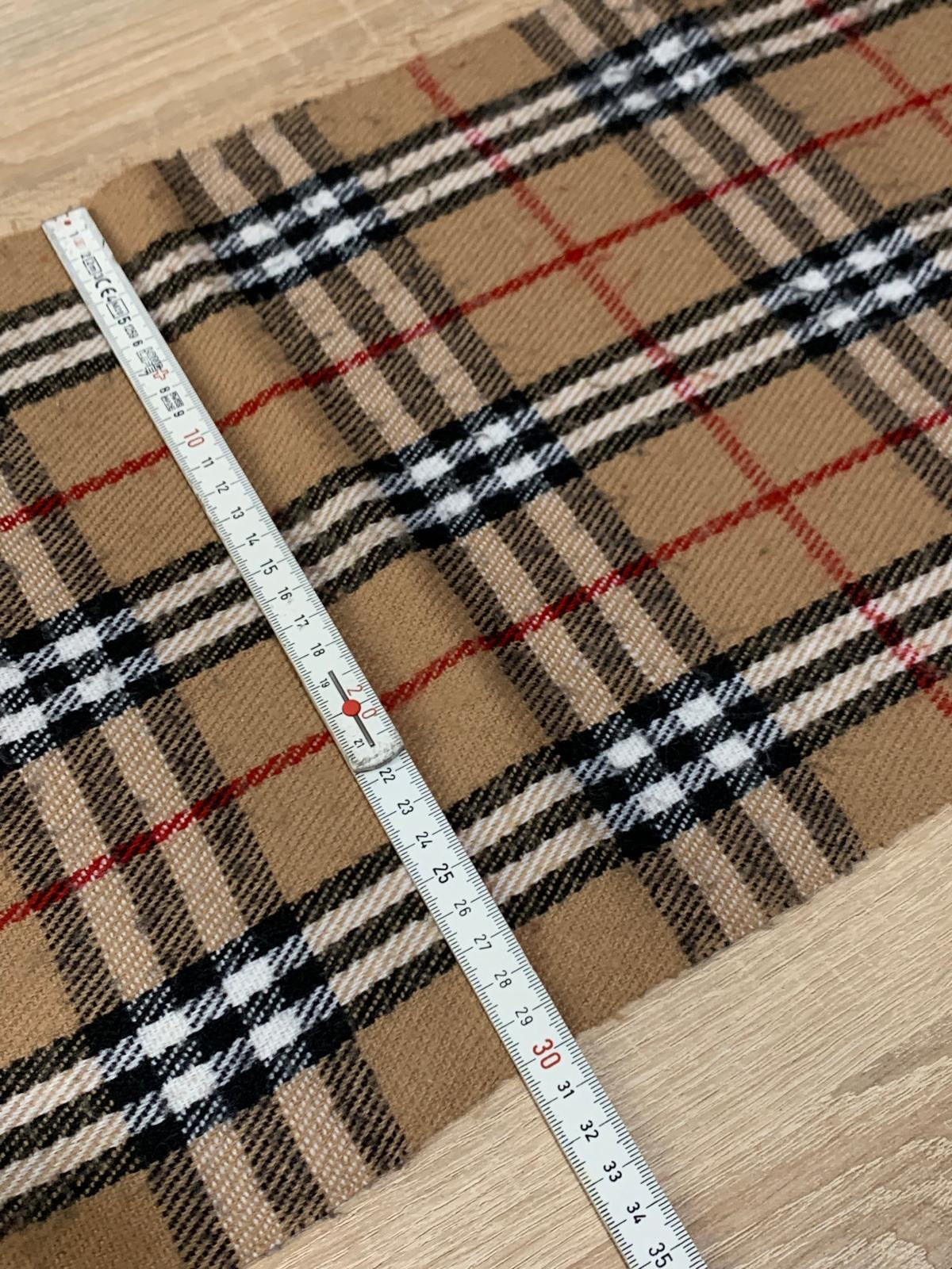 Écharpe Burberry 100% laine