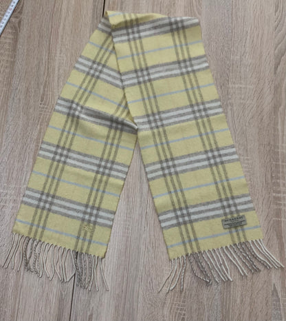 échapper Burberry 90% laine Merino 10% cashmere