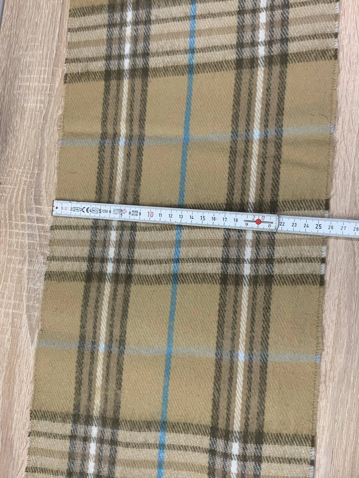 écharpe vintage Burberry 100%laine