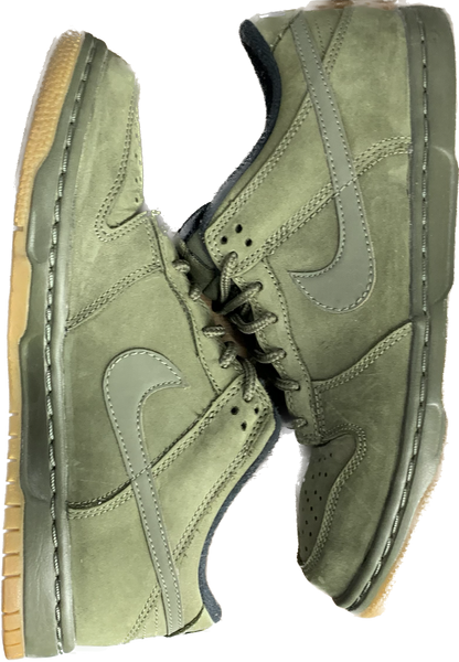 Nike Dunk olive green size 37.5