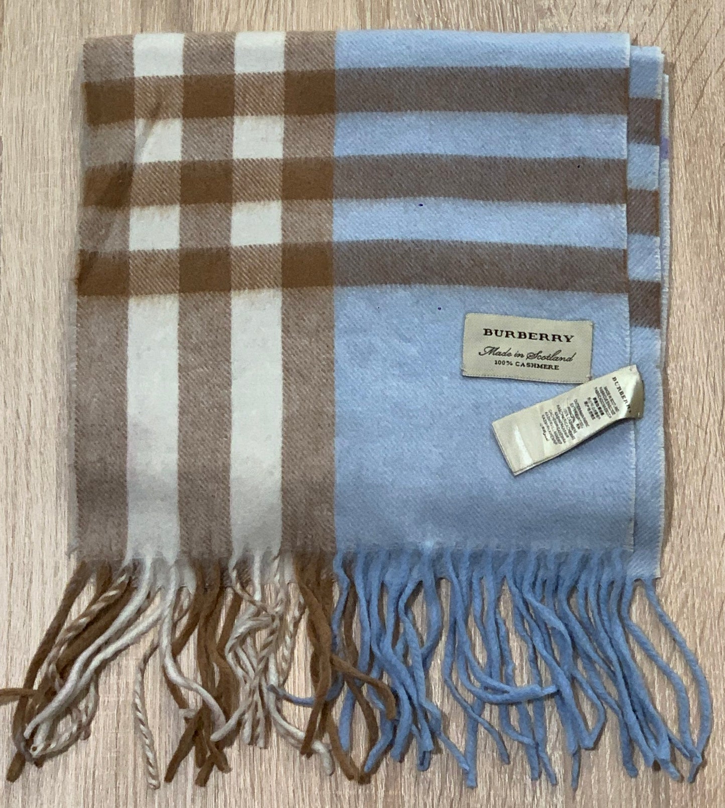 écharpe Burberry vintage 100% cashmere