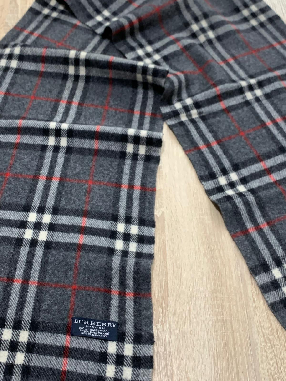 Écharpe Burberry 100% Laine